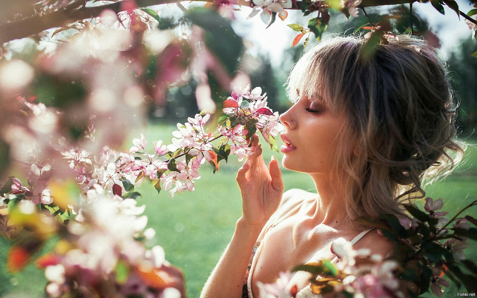 Девушка Весна Фото
