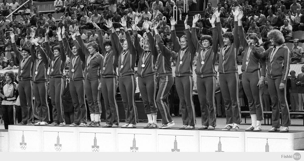 11 апреля 1980 года. Женская сборная СССР по баскетболу на Олимпиаде 1980 года. Женская сборная СССР по баскетболу на Олимпиаде 80.