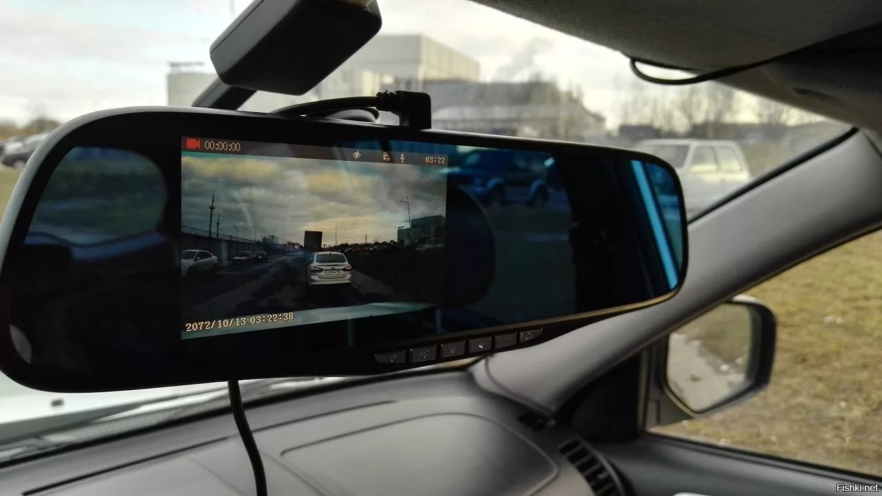 Видео с регистратора 2024. Зеркало-видеорегистратор car DVRS Mirror. Видеорегистратор - зеркало XPX 807. Зеркало-видеорегистратор car DVRS Mirror + Smartmount car.