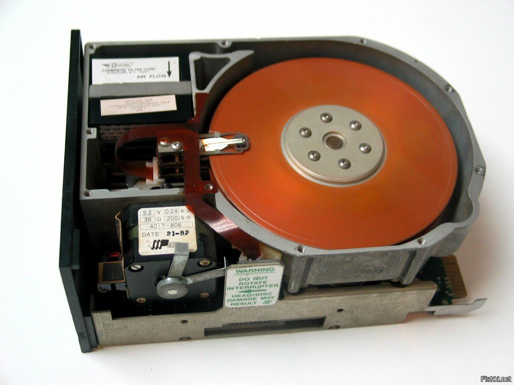 Первые диски. Seagate St-506. Жесткий диск IBM 3340. HDD Seagate St-506. Жесткий диск IBM 00w1160.