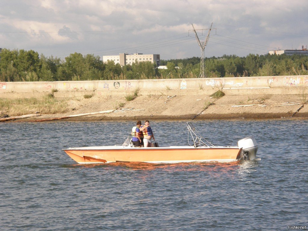 Фото лодка волга