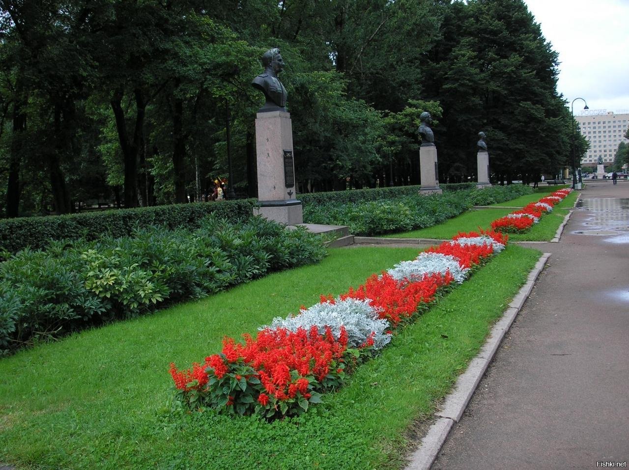 Московский парк Победы Санкт-Петербург Центральная аллея