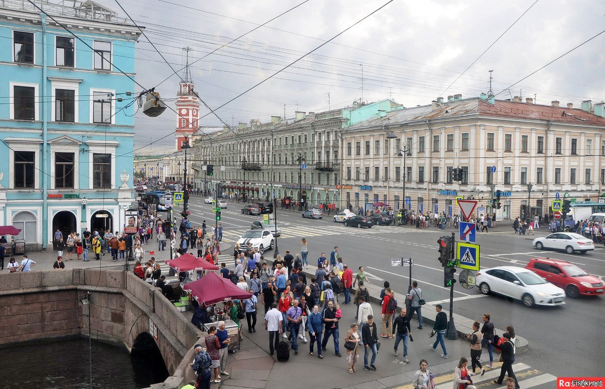 Выход невского. Канал Грибоедова Санкт-Петербург Невский проспект. Невский канал Грибоедова. Метро Невский проспект канал Грибоедова. Невский проспект СПБ канал Грибоедова.