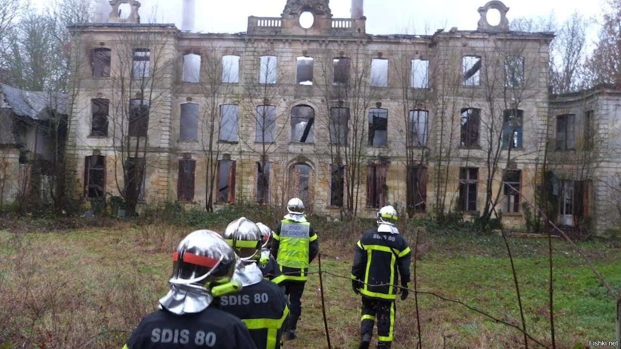 Замок кинель во франции сгорел