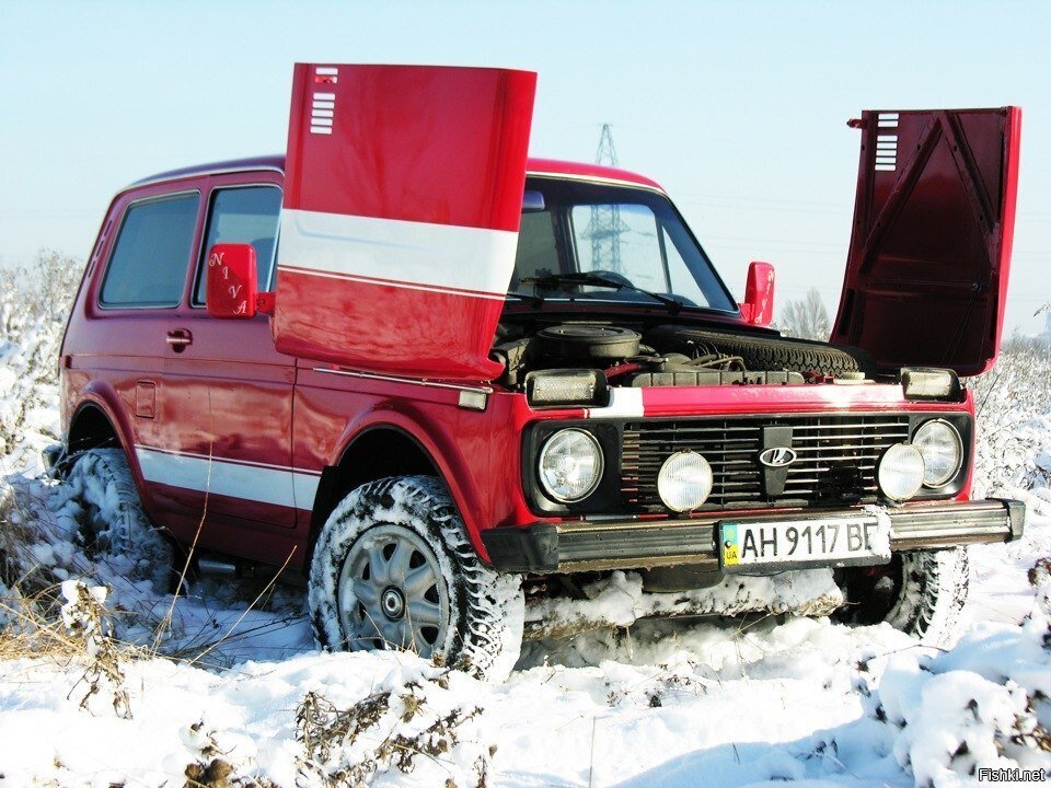 Ниву кручу. Lada Niva Cube. Нива 2121 открытый капот. ВАЗ 2121 капот открытый. ВАЗ 2121 Нива капот открытый.