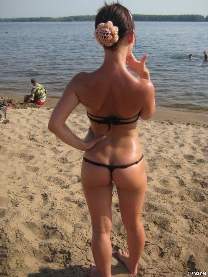 Фото раком девушки на пляже фото