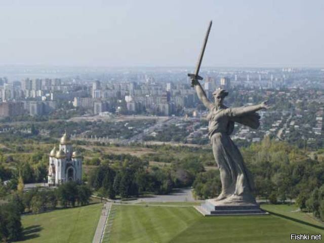 Сколько лет волгограду. Города России Волгоград. Волгоград картинки города. Волгоград ГП. Мамаев Курган 2 февраля.