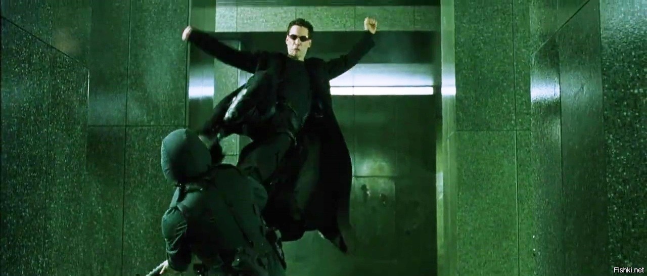 Keanu Reeves Gave Money To Matrix Crew