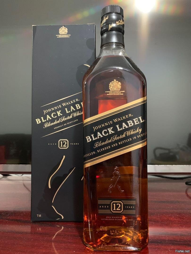 Сколько стоит лейбл. Johnny Walker Black Label. Johnnie Walker Black Label. Виски Johnnie Walker Black Label 1 литр. Johnnie Walker Black Label 12.
