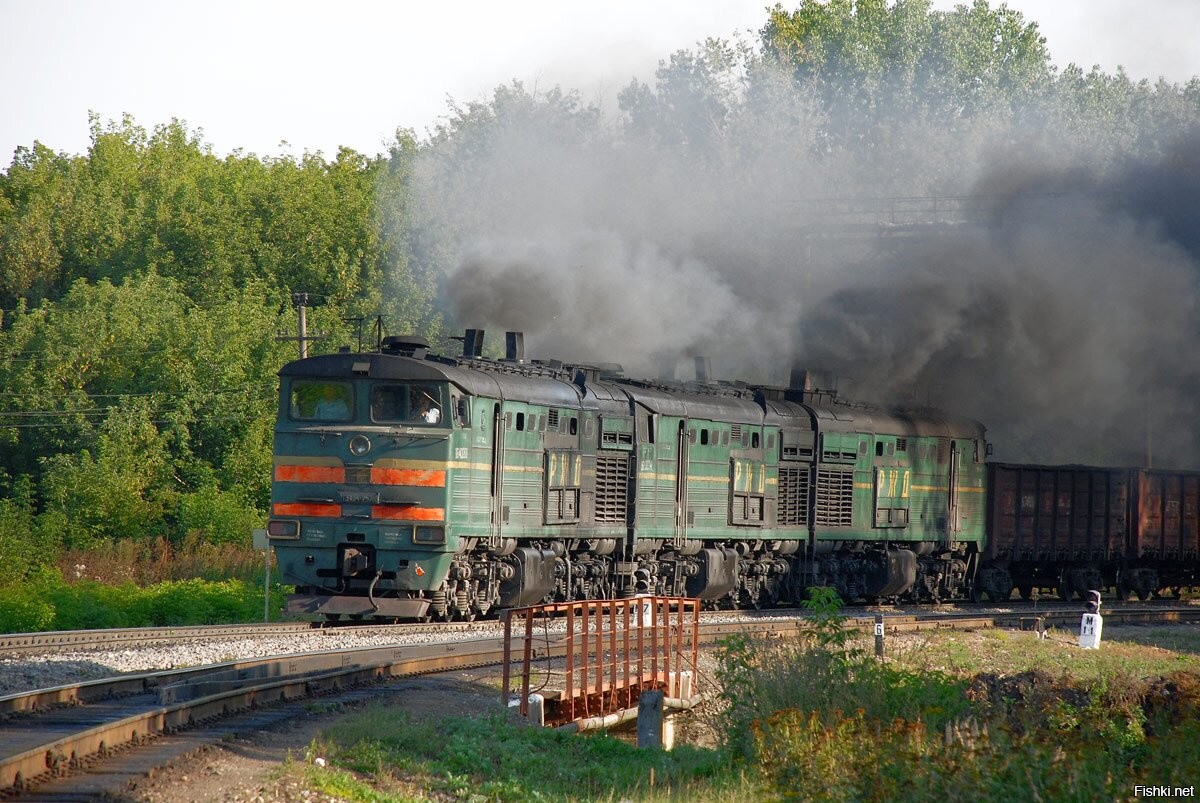 Тем 3 10. 3тэ10м Адриановка. 2тэ10м-0273 Ютаза ИК. 2тэ10м тлжки. Тепловоз 2тэ10м столкновение.