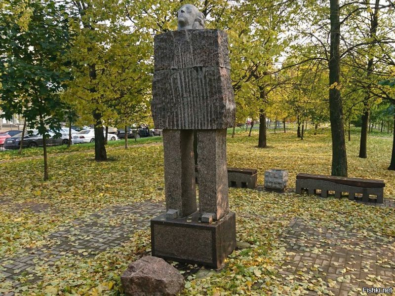 Памятник блоку в спб фото